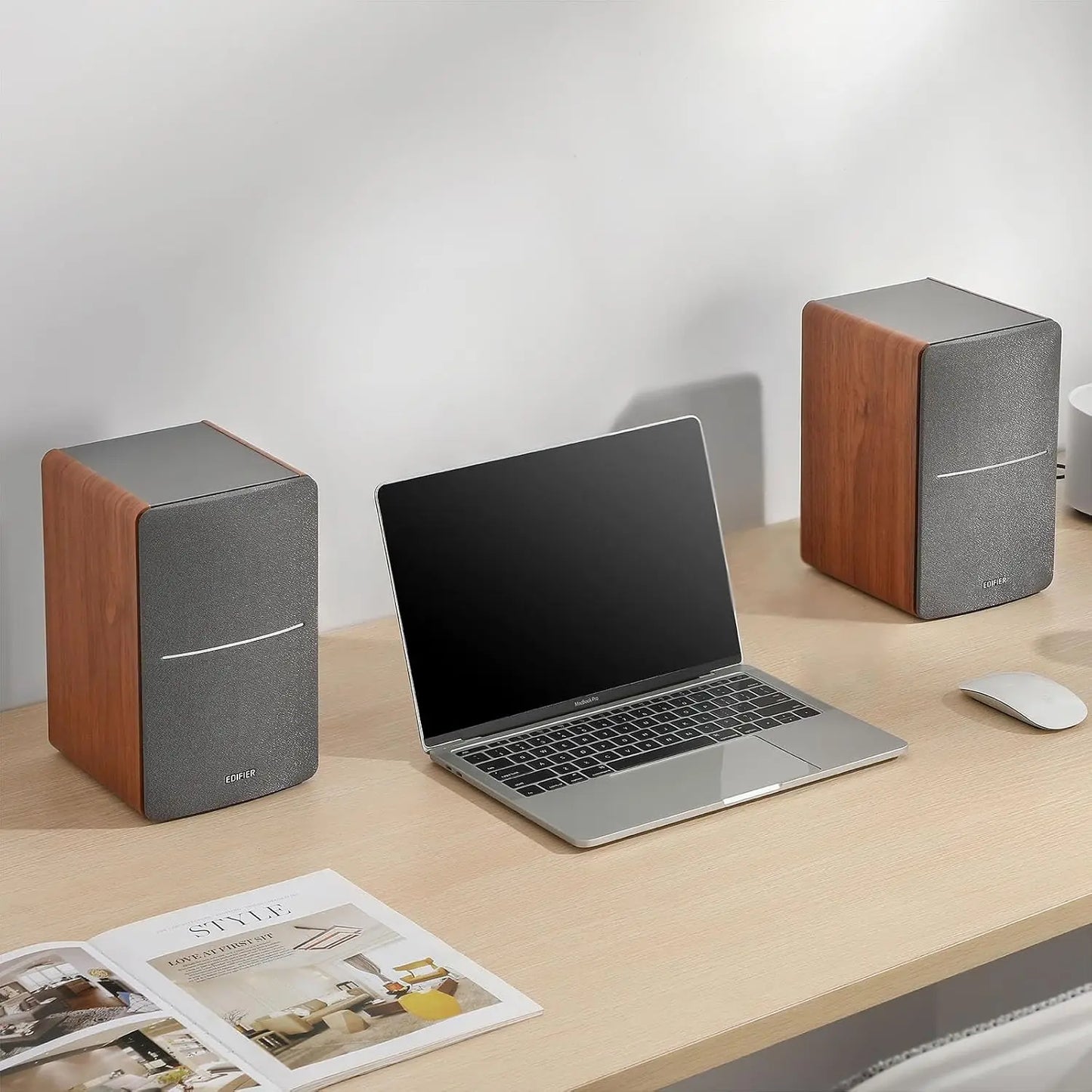 Powered Bookshelf Speakers 2.0 Active Near Field Monitor, 42W RMS, Wooden Enclosure, AUX Input, Remote Control